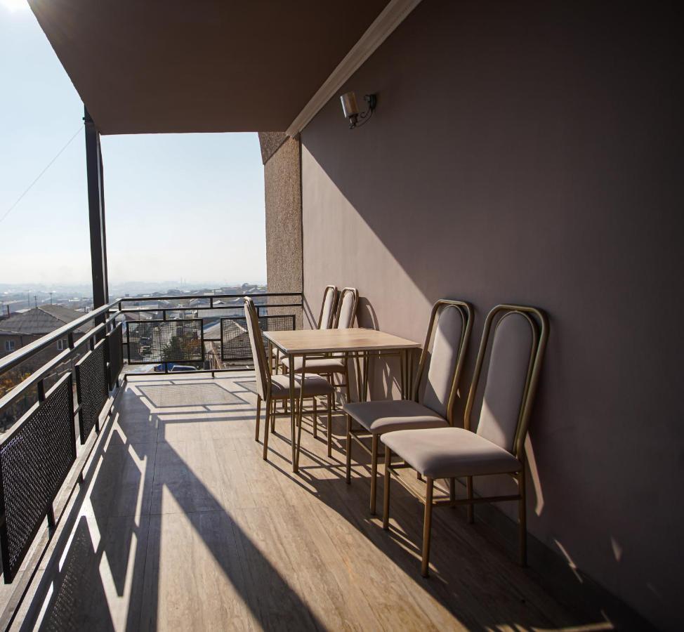 Decca Hotel Ереван Экстерьер фото