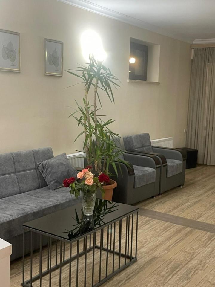 Decca Hotel Ереван Экстерьер фото